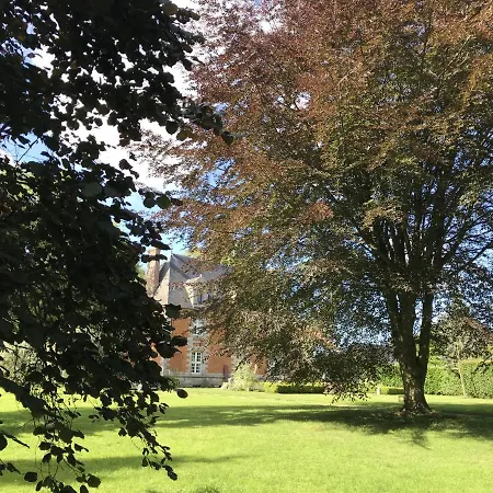 Manoir De Roquefort